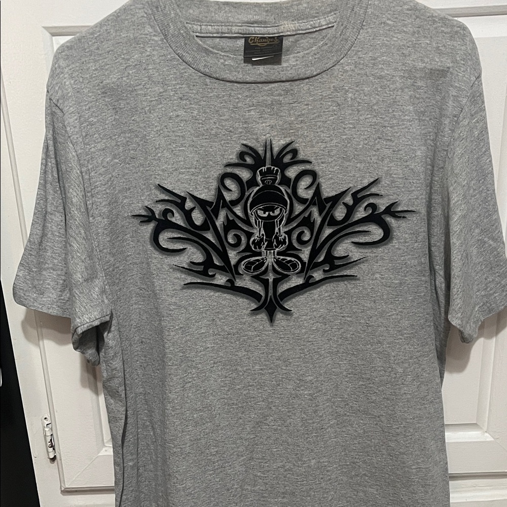 Nike Men's Gray Graphic Tee